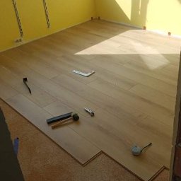 Układanie paneli Warszawa 2