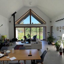 Salon z antresolą, Chynów. 