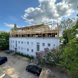 4LIFE HOME - Nadbudowa w konstrukcji szkieletowej drewnianej o 700 m2.