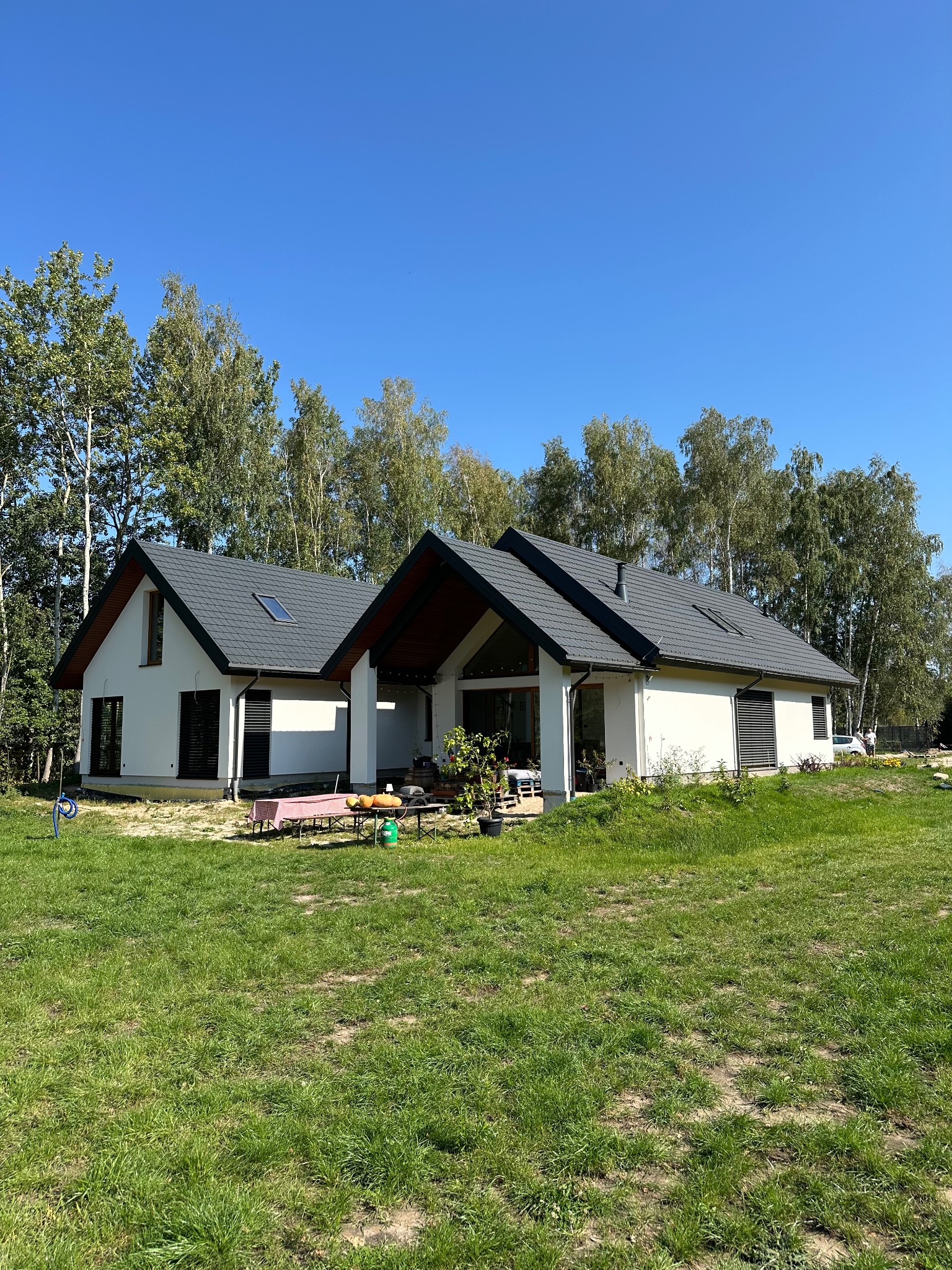 Budynek parterowy o powierzchni 295 m2. Chynów.