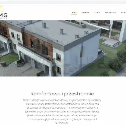 Strona internetowa firmy deweloperskiej AMG Developmentin prezentująca wizualizację szeregowej zabudowy mieszkalnej z samochodami na podjazdach i elementami zieleni.