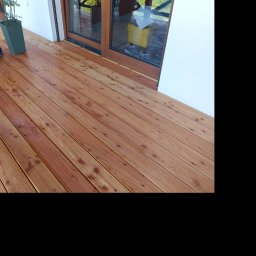 Prace remontowo-wykończeniowe - Taras z modrzewia z dostępem do materiału od producenta .