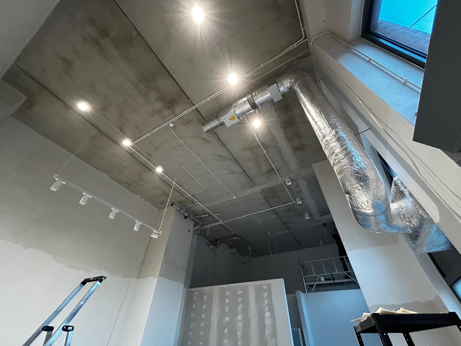 Montaż na wysokościach nie jest dla nas problemem.