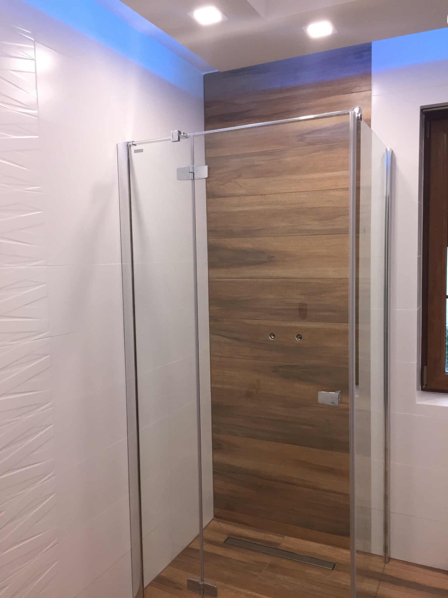 Kompleksowe wykończenie łazienki w domu jednorodzinnym