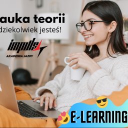 Dlaczego warto wybrać nas? 
Teorie robimy online, 📲 co znaczy, że nie będziecie musieli specjalnie dojeżdżać na nią do Krosna! 🙂 
Nasz kurs jest dopasowany całkowicie do Was, sami wybieracie datę rozpoczęcia, sami ustalacie jazdy z instruktorem! 👍