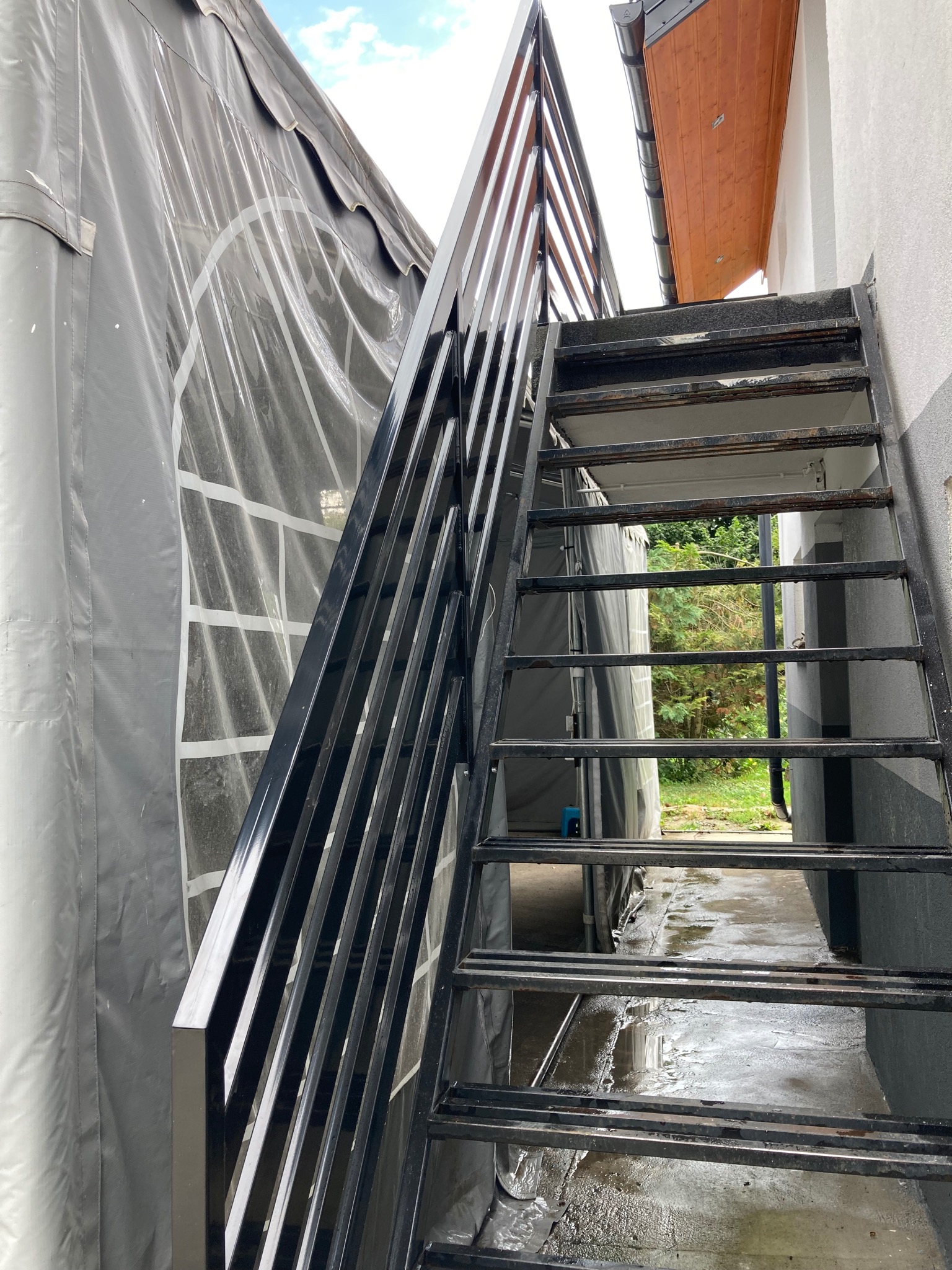 schody i balustrady z poręczą