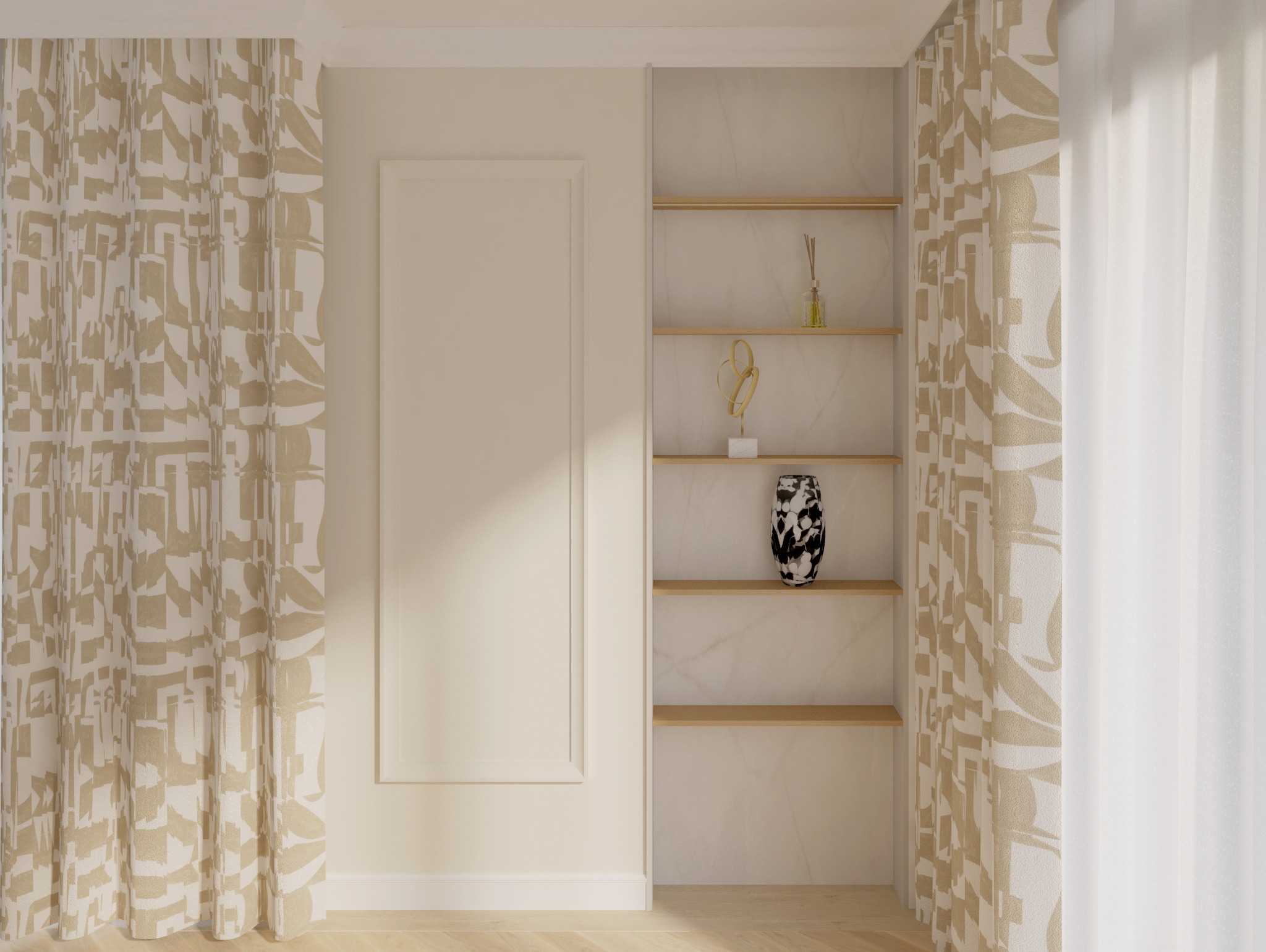 Jasne wnętrze z drewnianą podłogą, beżowymi zasłonami w geometryczne wzory i wbudowanym regałem z dekoracjami: abstrakcyjna złota rzeźba, flakon z patyczkami zapachowymi i wazon w czarno-białe plamy.