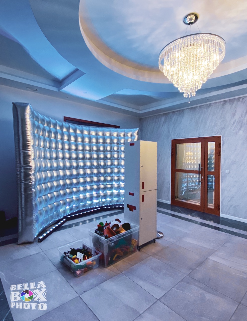 Fotobudka i dmuchana ścianka do zdjęć