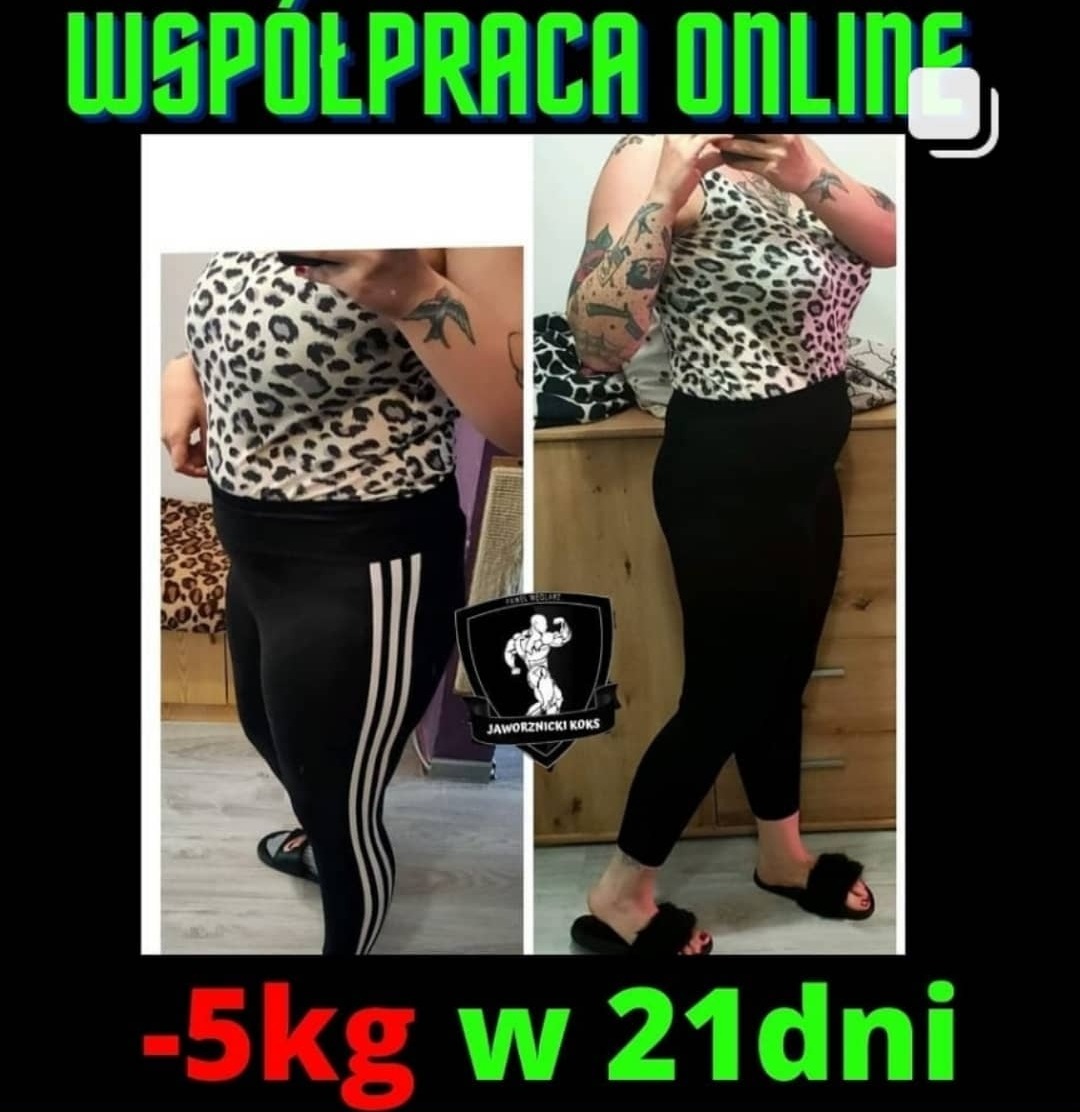 Porównanie sylwetki kobiety przed i po 21-dniowej kuracji, widoczne zmiany w obwodzie talii i ud, kobieta w legginsach z trzema paskami i bluzce w panterkę, tatuaże na ramieniu, logo firmy w centrum.