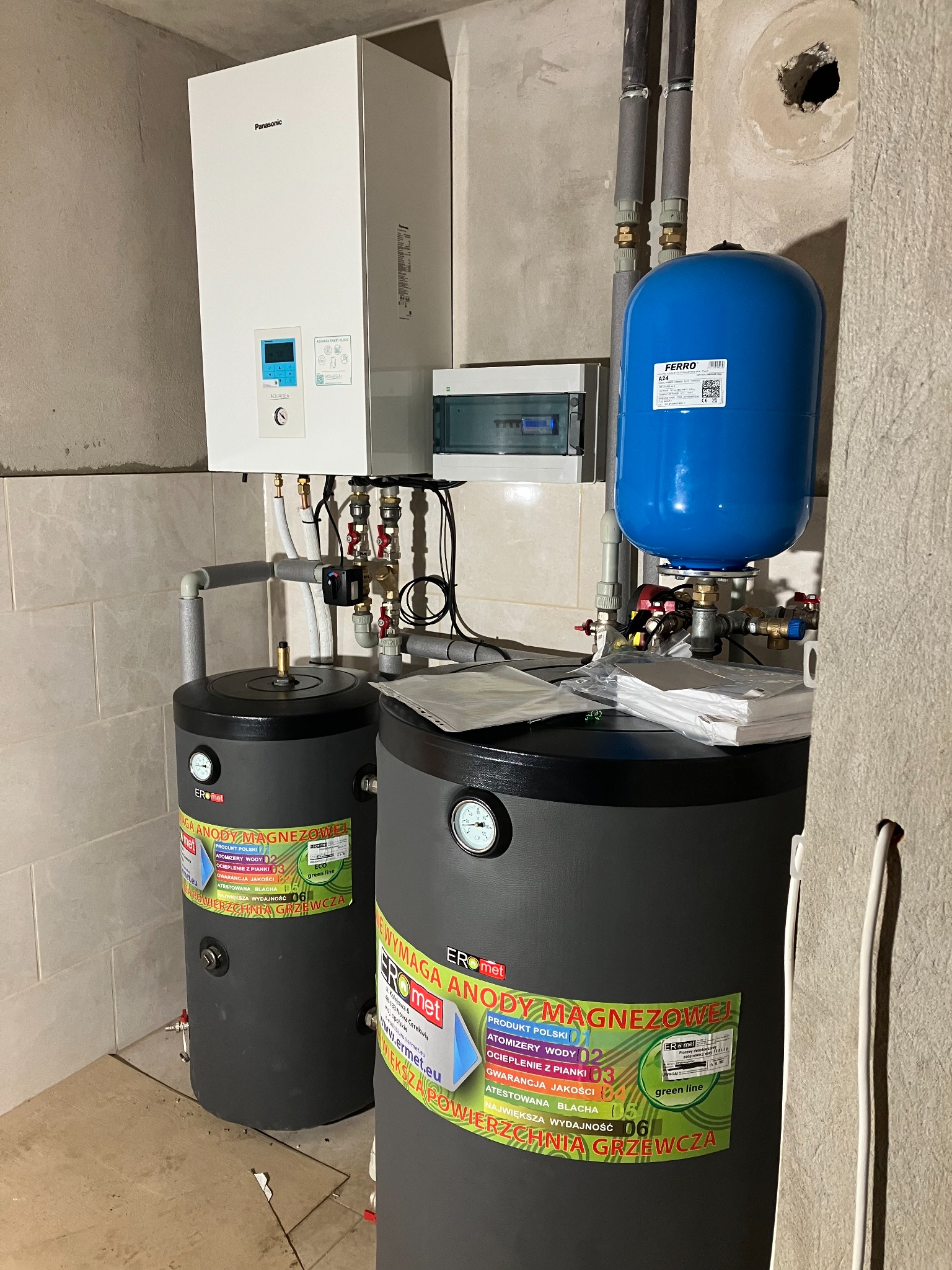 Pompa ciepła wraz z buforem i zasobnikiem cwu