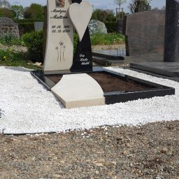 Parapety z konglomeratu Świdnica 2