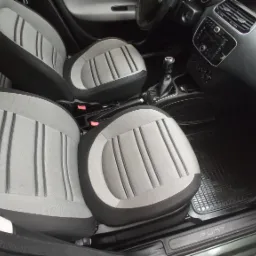 Samochód po usłudze sprzątania i prania