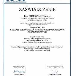 Skan zaświadczenia o ukończeniu obligatoryjnego doskonalenia zawodowego biegłych rewidentów, wydanego przez Krajową Izbę Biegłych Rewidentów Oddział Regionalny w Łodzi, z podpisami Barbary Kumor...