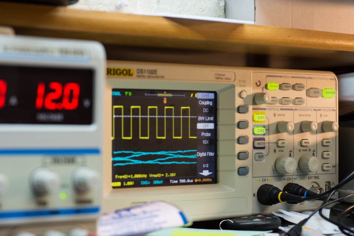 Oscyloskop - sprawdzamy czy coś żyje.