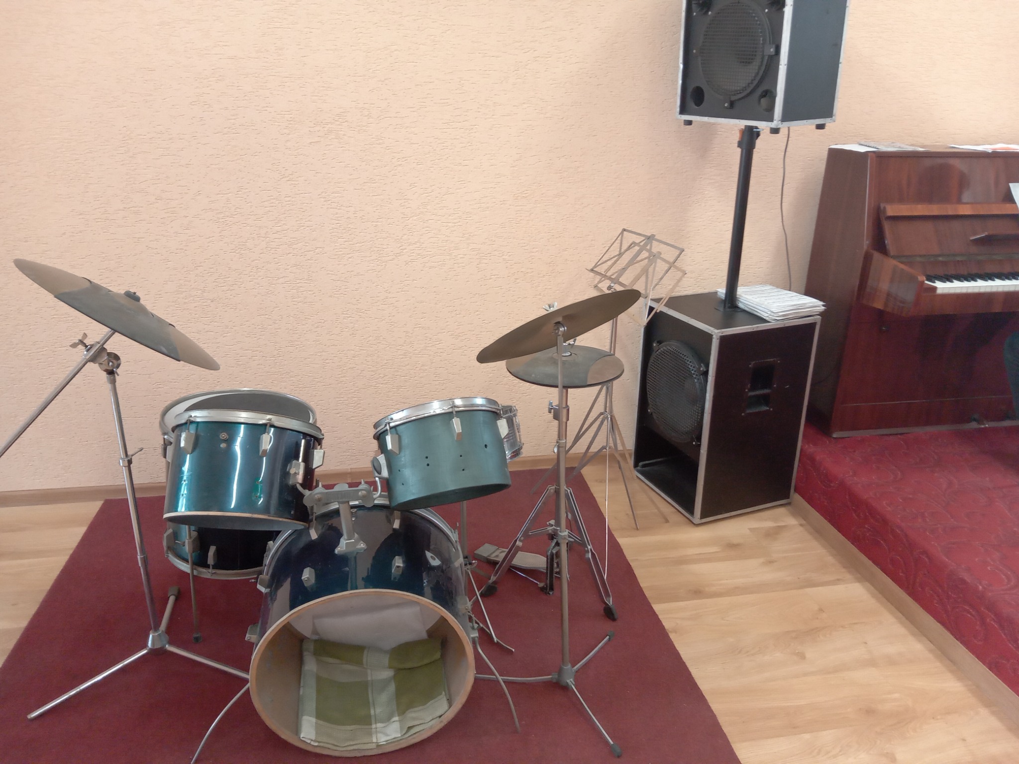 Perkusja - stara ale bardzo wytrzymała