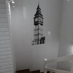 obłożenie kafelkami schodów oraz dekor