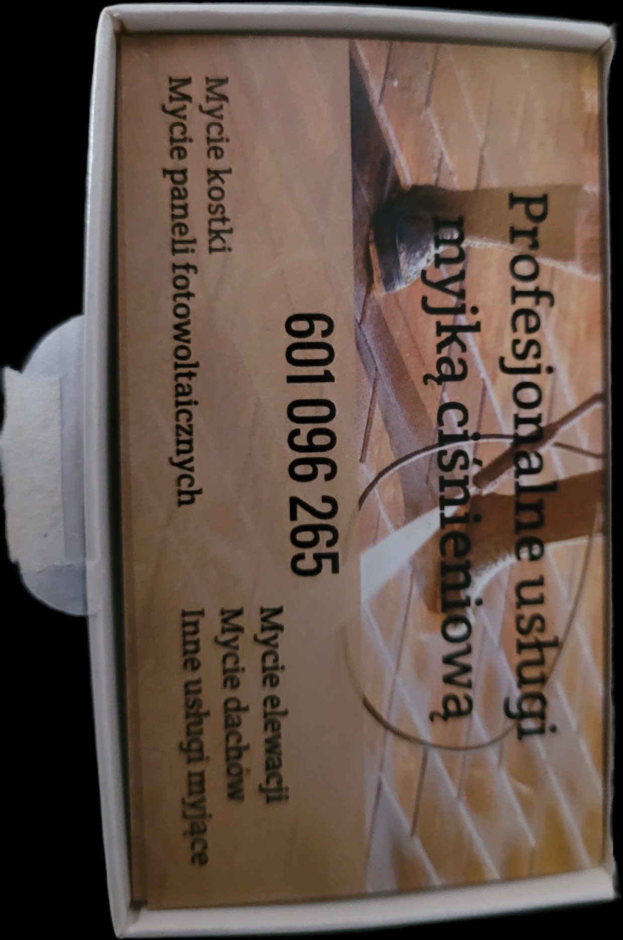 Profesjonalne usługi myjką ciśnieniową, numer telefonu 601 096 265. Mycie kostki, paneli fotowoltaicznych, elewacji, dachów i inne usługi myjące.