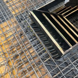 Aker Development sp z o.o. - Schody projekt Brzegowa, Łomianki