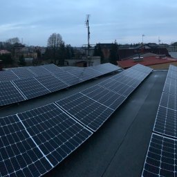 Wykonana instalacja o mocy 6,5 kW na dachu płaskim w miejscowości Koluszki.