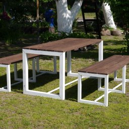 Stół i ławki ogrodowe