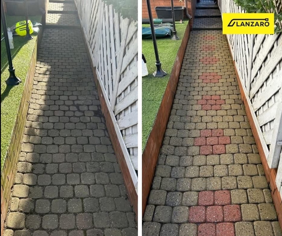 Kostka brukowa przed i po czyszczeniu, widok z góry. Po prawej stronie kostka czysta, z wyraźnym kolorem, po lewej brudna, szara. Widoczne ogrodzenie i trawnik.