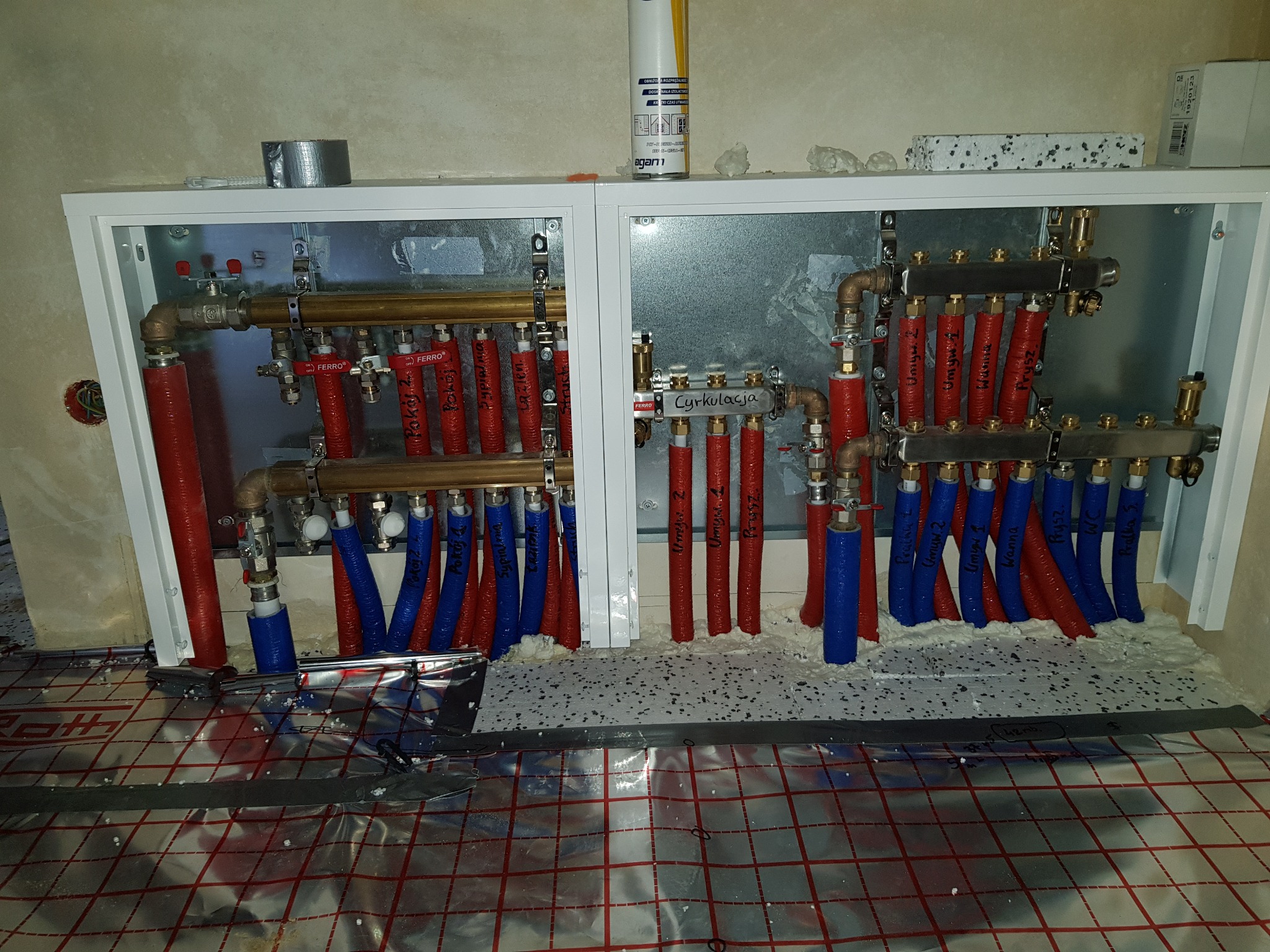 Rozdzielnie do instalacji c.o. oraz wody użytkowej