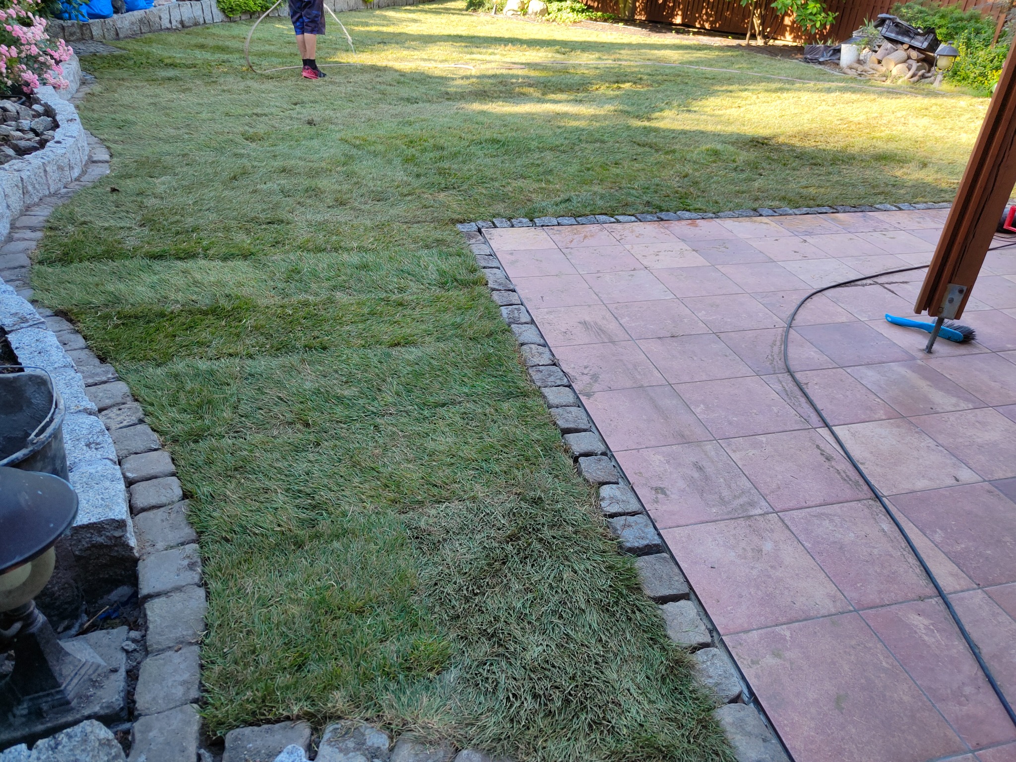 Gliwice - przebudowa całkowita wraz z tarasem z płytek, palisadą granitową, ścieżką do domku gospodarczego etc...