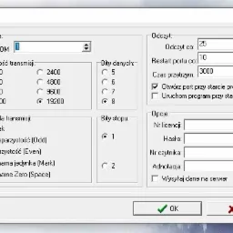Okno dialogowe programu z ustawieniami transmisji danych: wybór portu COM, szybkości, bitów danych i stopu, kontroli transmisji oraz opcji odczytu i licencji.