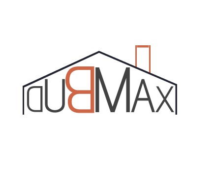 Logo firmy budowlanej 'DubMax' z stylizowanym obrysem domu i kominem, litery w kolorze szarym i pomarańczowym.