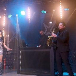 TRIO M-ART wokalistka, DJ, sax