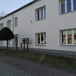 Studio Języków Obcych Interlogos znajduje się na parterze budunku.