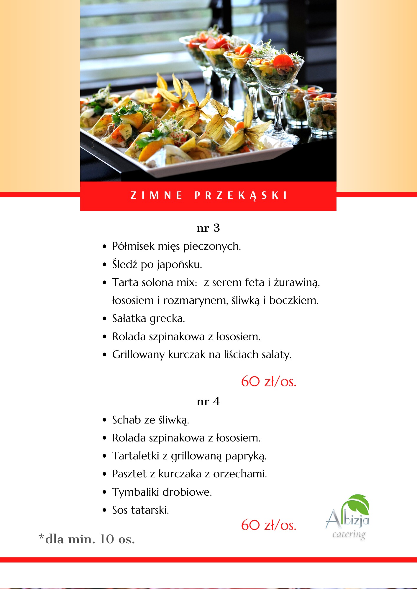 Elegancko podane zimne przekąski na białym półmisku i w szklanych naczyniach, dekorowane physalis i kiełkami, ustawione na czarnym stole.