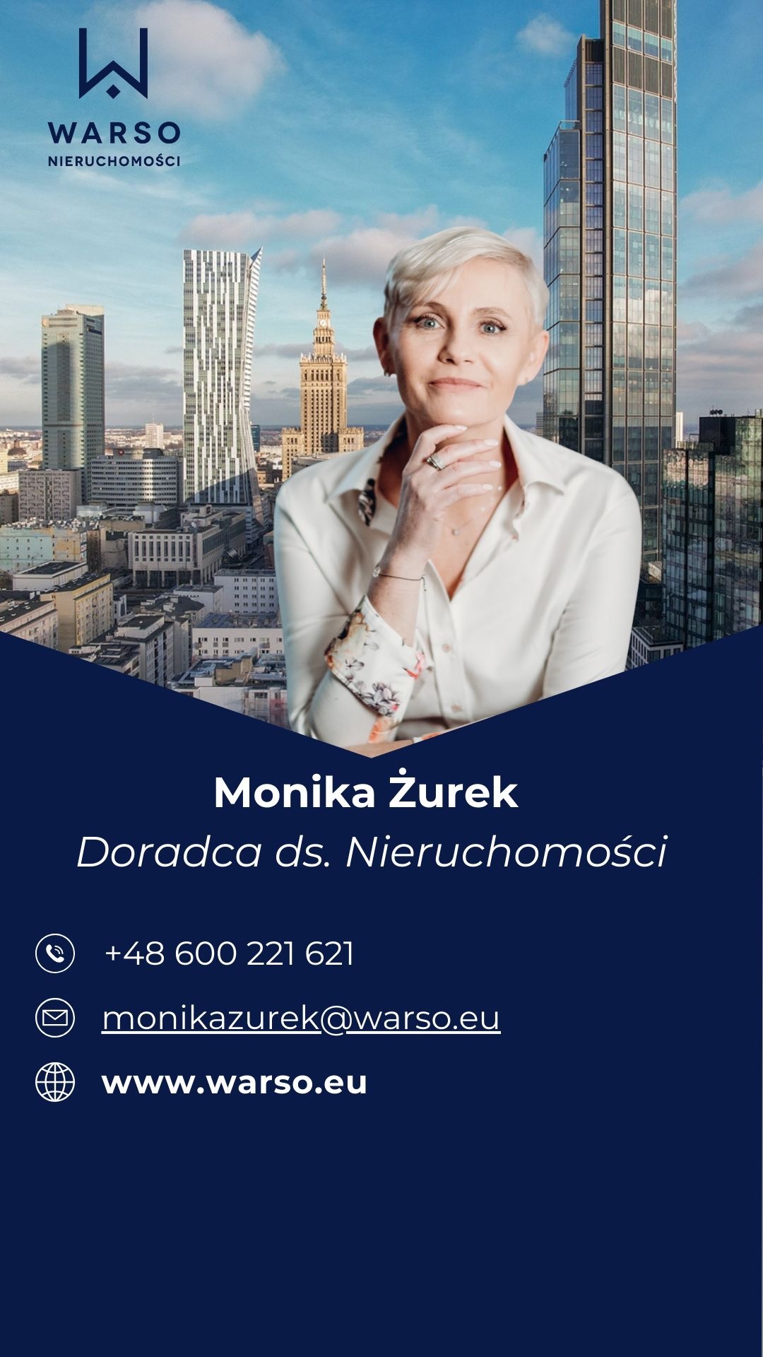 Profesjonalny portret kobiety, doradcy ds. nieruchomości Monika Żurek z firmy Warso, na tle panoramy Warszawy. Elegancki wygląd, budynki w tle.