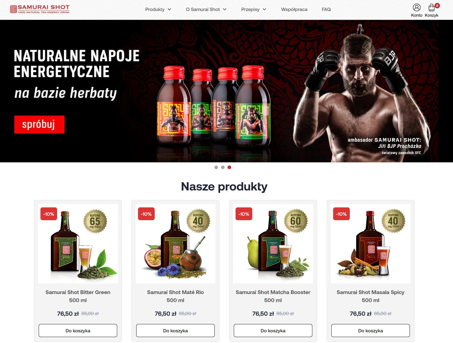 Strona internetowa Samurai Shot z Warszawy prezentująca napoje energetyczne na bazie herbaty, z wizerunkiem ambasadora marki, Jiri Prochazki, mistrza UFC, oraz ofertą produktową.