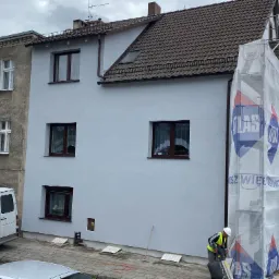 Rejowacja elewacji wraz z podbitka