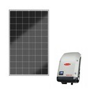 Pojedynczy panel słoneczny z czarnymi ogniwami i srebrną ramą, obok biały inwerter z czerwonym logo na białym tle.