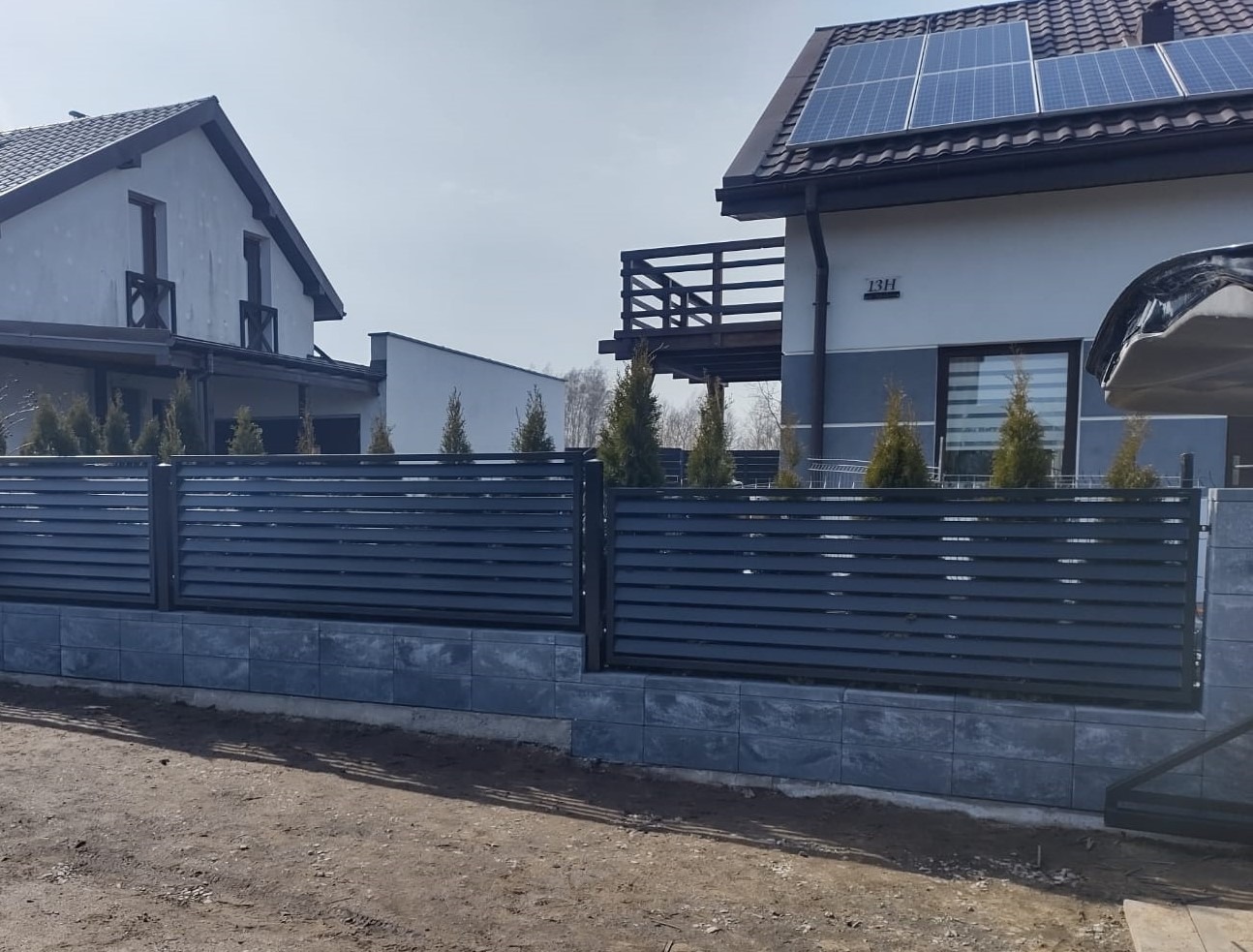 Przykład ogrodzenia.