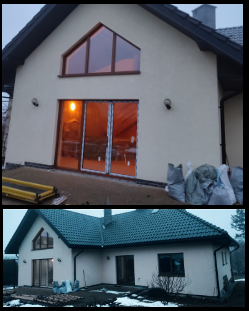 Dom jednorodzinny z dużymi przesuwnymi drzwiami i trójkątnym oknem na poddaszu, widoczne worki z materiałem budowlanym i elementy rusztowania na zewnątrz.