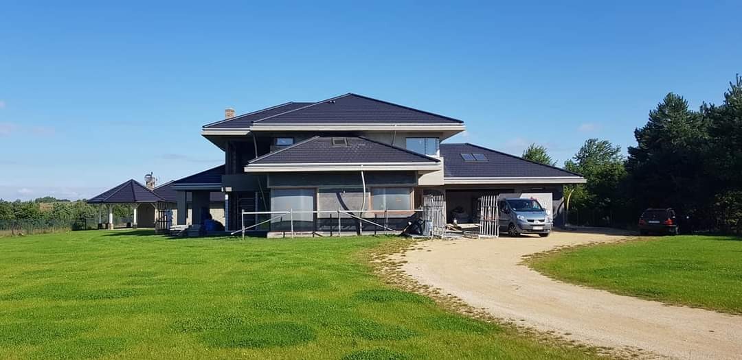 Wymagająca inwestycja ...mnóstwo pracy oraz rąz potrzebnych do zrealizowania projektu .