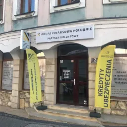 Zapraszamy do naszej placówki. Mieścimy się w Chrzanowie na rynku przy ulicy Kadłubek 2 .