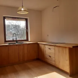 Kuchnia z litego dębu robiona na zamówienie. Wszystkie blaty i fronty z pod mojej ręki :)