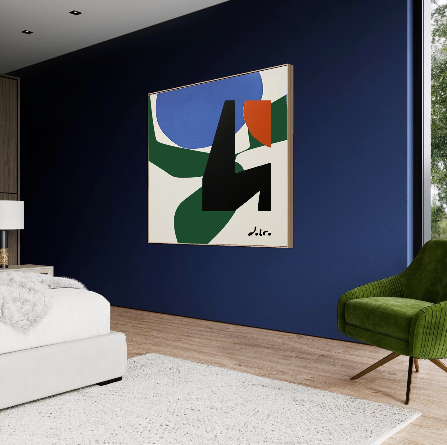 Abstrakcyjny obraz z geometrycznymi kształtami w kolorach niebieskim, zielonym, pomarańczowym i czarnym, wiszący na granatowej ścianie w sypialni, obok białego łóżka i zielonego fotela.