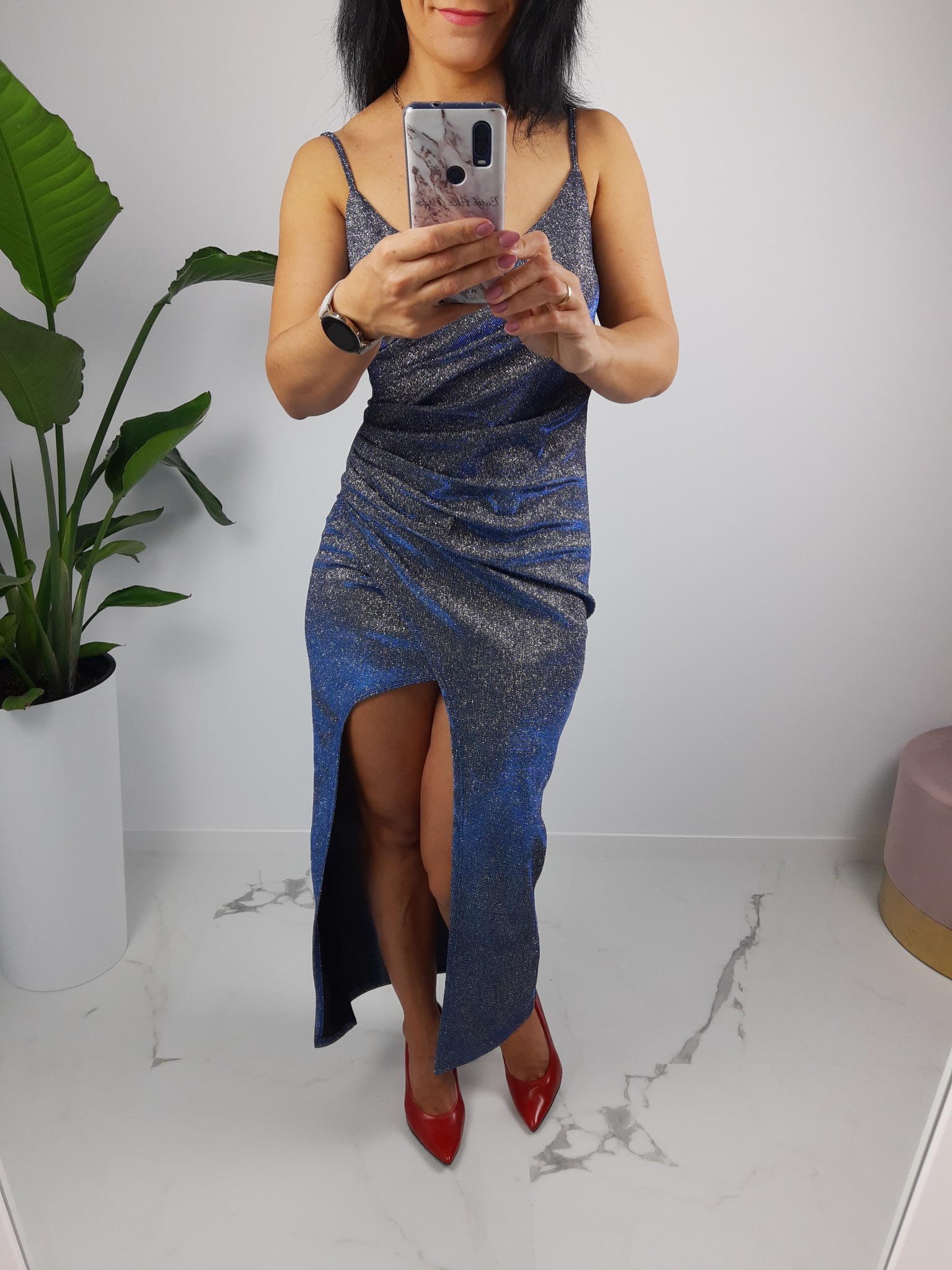 Sukienki wieczorowe na ramiączka brokatowe Butik Alla Moda