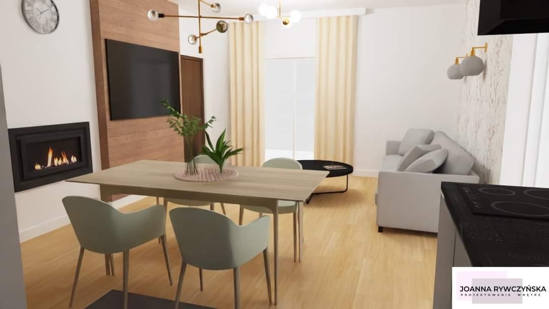 Wizualizacja salonu z jadalnią: drewniany stół z czterema krzesłami, kominek, telewizor, szara sofa i okrągły stolik kawowy, oświetlenie sufitowe i ścienne, jasne zasłony.