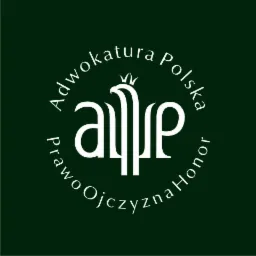 Logo Adwokatury Polskiej na ciemnozielonym tle, stylizowany orzeł z koroną wkomponowany w inicjały, napis 'Prawo Ojczyzna Honor' okalający całość.