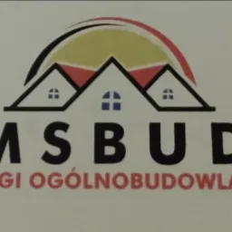 Logo firmy MSBUD z trzema stylizowanymi domami z oknami pod półokrągłym słońcem i napisem USŁUGI OGÓLNOBUDOWLANE.