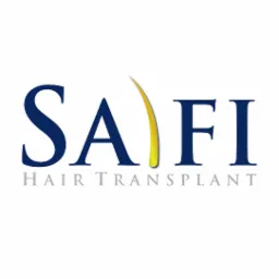Logo firmy SAFI Hair Transplant z stylizowanym włosem w kolorze złotym.