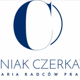 Logo kancelarii radców prawnych Czarniak Czerkawski z stylizowaną literą C w kolorze granatowym.