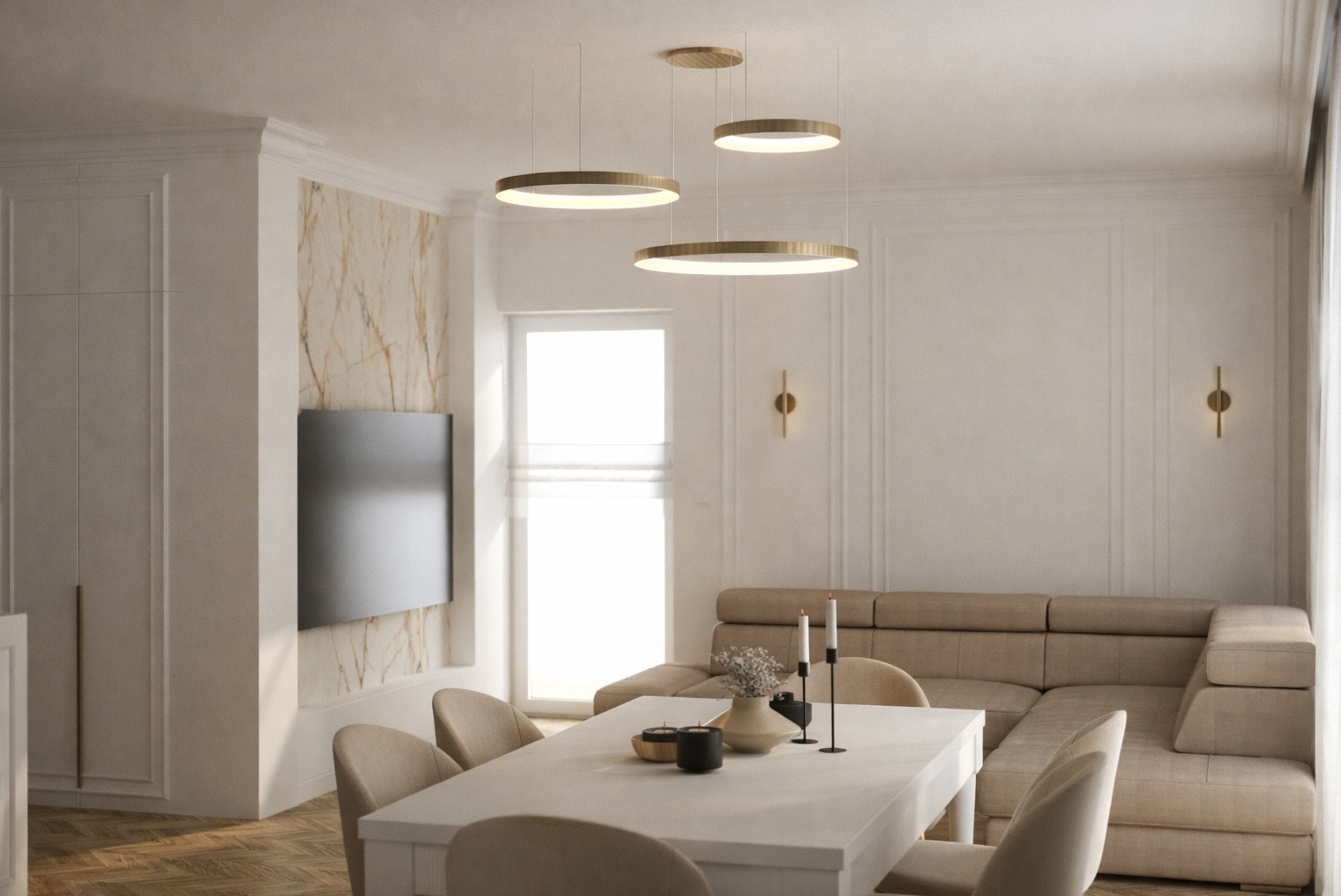 Elegancka jadalnia w beżach: stół z dekoracjami, krzesła, sofa narożna, marmurowa ściana z TV, okrągłe lampy wiszące i kinkiety. Subtelne oświetlenie.