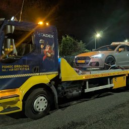ADEX Tarnów nocna akcja na autostradzie, auto na lawecie i jedziemy dalej.